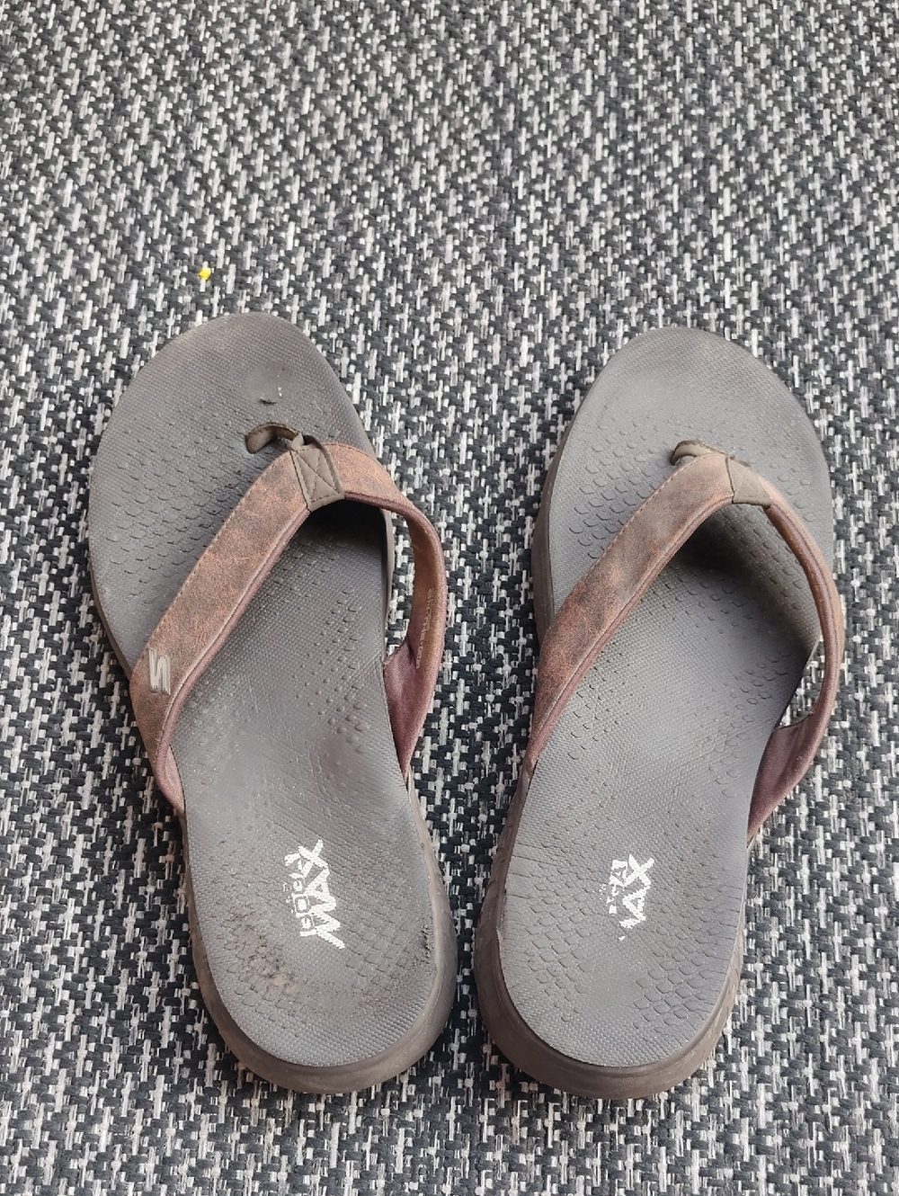 Skechers GOGA MAX Brown Men’s Comfort Flip Flop Sandals